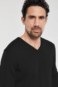 Pull-col-V-Henvic-couleur-noir-1